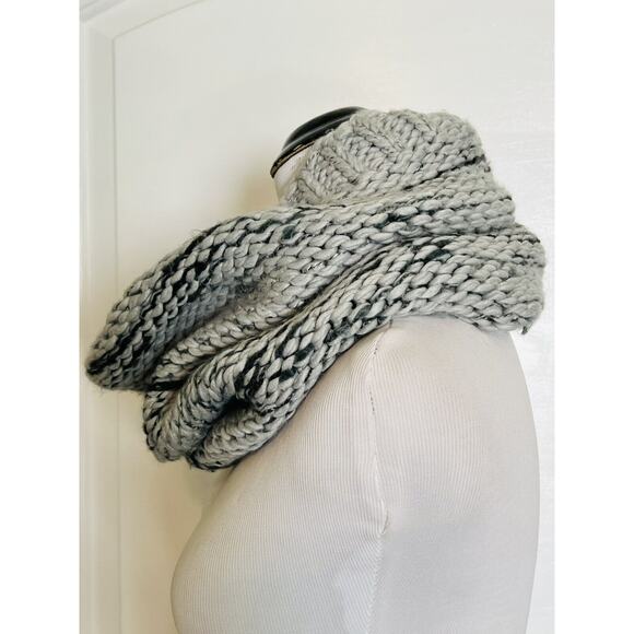 CALIA by Carrie Underwood Chunky Knit High-rise Infinity Scarf Snood Cowl NEW - Picture 3 of 6